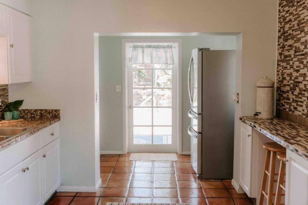 Entire Home, Heated Pool, Just 10 Min To Beach! Vero Beach Bagian luar foto